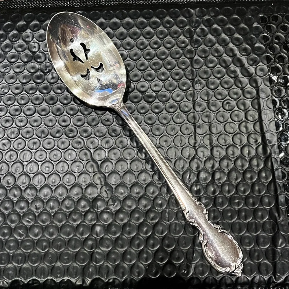 1847 Rogers Bros IS Silver plate slotted serving spoon Silverware Flatware VGUC